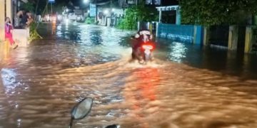 Akses utama ke Hambalang terendam banjir (Instagram @voi)