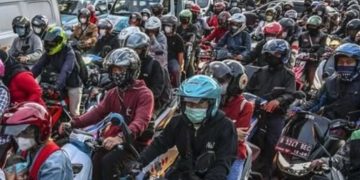Ilustrasi kendaraan panjang terjebak macet saat mudik Lebaran 2026 (Instagram @infokrw)
