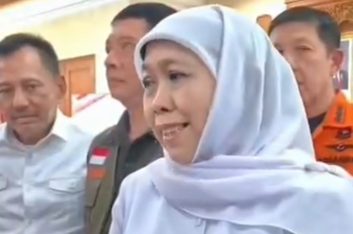 Gubernur Jawa Timur Khofifah Indar Parawansa bicara soal penerapan WFH (Instagram @khofifah.ip)