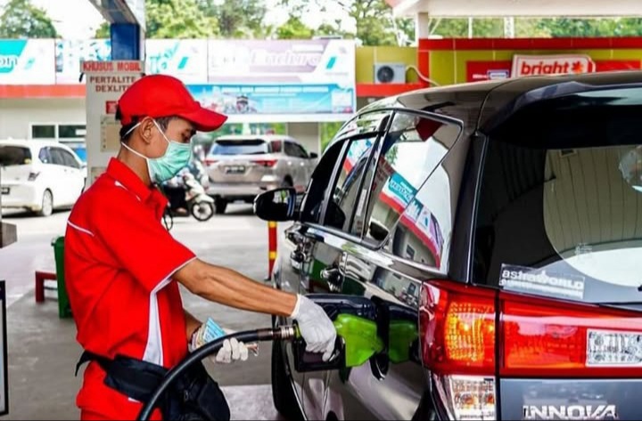 Ilustrasi BBM Pertamax alami kenaikan harga per April 2026 (Instagram @ntvnews.id)