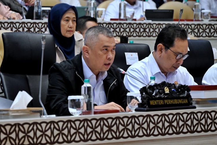 Menteri Perhubungan (Menhub) Dudy Purwagandhi imbau maskapai penerbangan rute kawasan Timur Tengah untuk waspada (Dok Kemenhub)