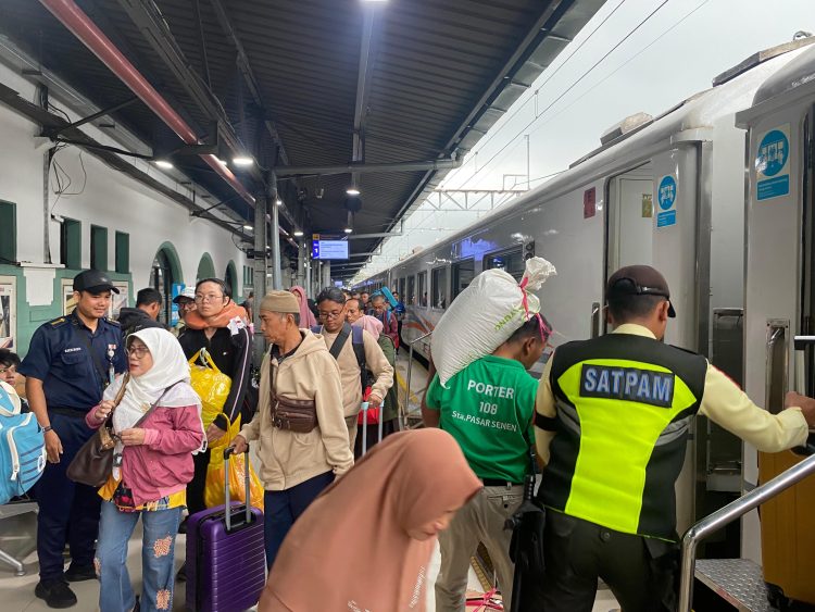 Arus balik penumpang kereta api (Dok PT KAI)