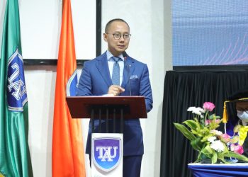 Eddy Soeparno menanggapi suhu panas ekstrem yang melanda Indonesia
