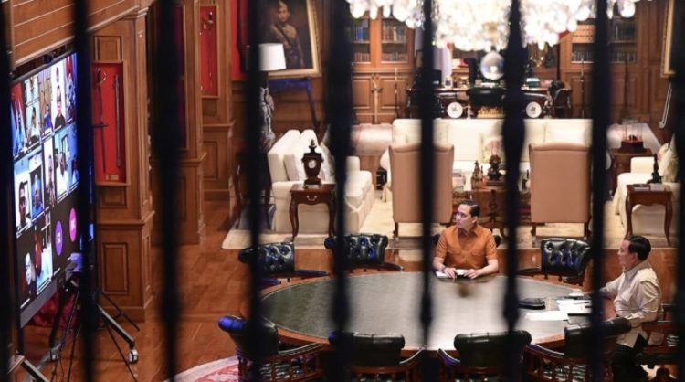 Presiden Prabowo Subianto rapat terbatas dengan jajaran menteri kabinet merah putih (Dok Presiden RI)