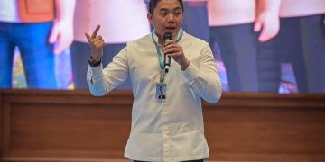 Seskab Teddy Indra Wijaya menanggapi soal ajakan Saiful Mujani jatuhkan Presiden RI Prabowo Subianto (Instagram @sekretariat.kabinet)