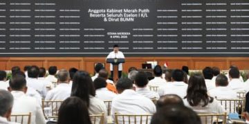 Presiden RI Prabowo Subianto saat memberikan taklimat Rapat Kerja Pemerintah Kabinet Merah Putih di Istana Negara, Jakarta Pusat, Rabu 8 April 2026 (Instagram @prabowo)