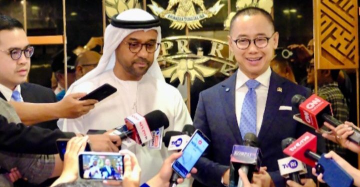Dubes Uni Emirat Arab (UEA) untuk Indonesia H.E. Abdulla Salem AlDhaheri menemui Wakil Ketua MPR RI Eddy Soeparno (dok suaranusantara.com)
