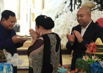 Momen hangat perayaan ultah Titiek Soeharto, dihadiri Presiden RI Prabowo Subianto dan Didit Hediprasetyo serta keluarga (Instagram @prabowo)
