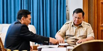Ketua DEN Luhut Binsar Pandjaitan temui Presiden RI Prabowo Subianto di Istana Merdeka, Jakarta Selasa 21 April 2026 (Instagram @sekretariat.kabinet)