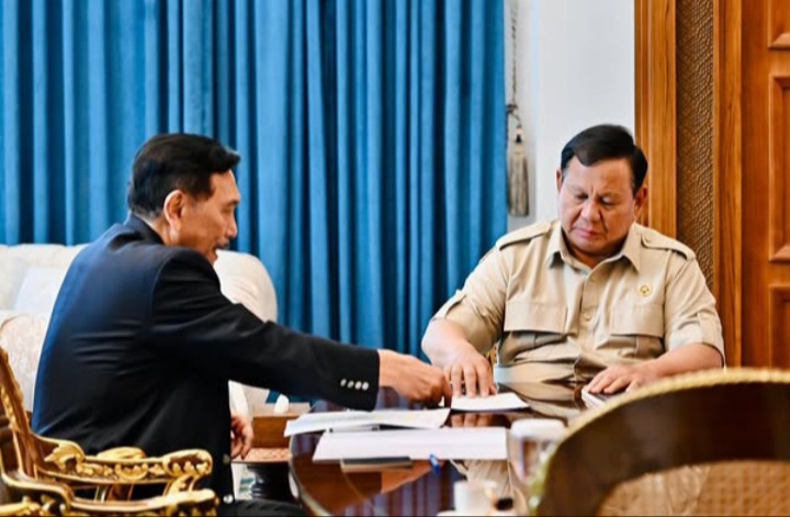 Ketua DEN Luhut Binsar Pandjaitan temui Presiden RI Prabowo Subianto di Istana Merdeka, Jakarta Selasa 21 April 2026 (Instagram @sekretariat.kabinet)