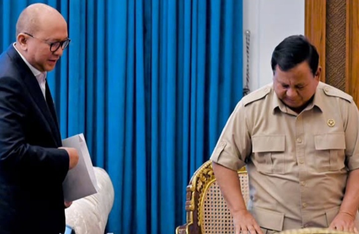 Rosan Roeslani selaku Menteri Investasi dan Hilirisasi/Kepala Badan Koordinasi Penanaman Modal (BKPM) (Instagram @sekretariat.kabinet)