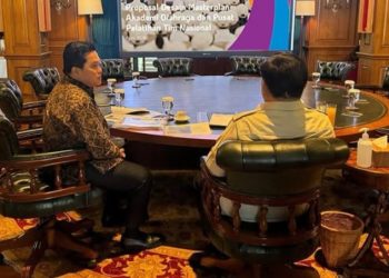 Presiden RI Prabowo Subianto menggelar pertemuan dengan Menpora Erick Thohir (Instagram @sekretariat.kabinet)