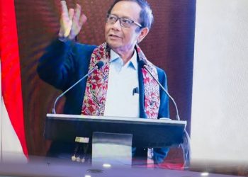 Mahfud MD bela Saiful Mujani (Instagram @mohmahfudmd)