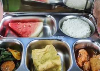 Ilustrasi menu MBG yang akan dibagikan ke anak-anak (Instagram @filosofis.id)