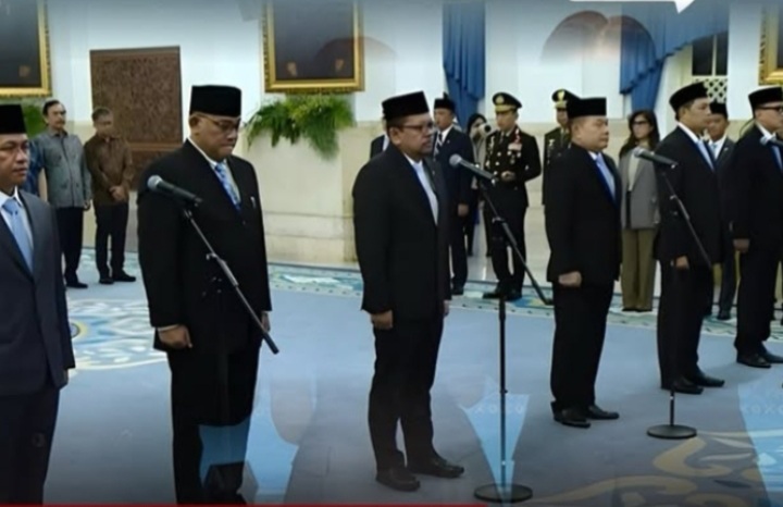 Presiden RI Prabowo Subianto Senin sore 27 April 2026 lantik enam pejabat, di antaranya ada Abdul Kadir Karding dan Hasan Nasbi (Instagram @afudotid)