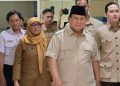 Presiden RI Prabowo Subianto saat jenguk korban kecelakaan kereta api di RSUD Bekasi, Selasa 28 April 2026 (Instagram @sekretariat.kabinet)