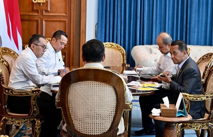 Menteri ESDM Bahlil Lahadalia lapor ke Presiden RI Prabowo soal stok BBM nasional (Instagram @bahlillahadalia)