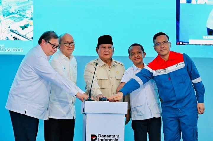 Presiden RI Prabowo Subianto groundbreaking 13 proyek hilirisasi di Cilacap, Jawa Tengah, Rabu 29 April 2026 (Instagram @sekretariat.kabinet)