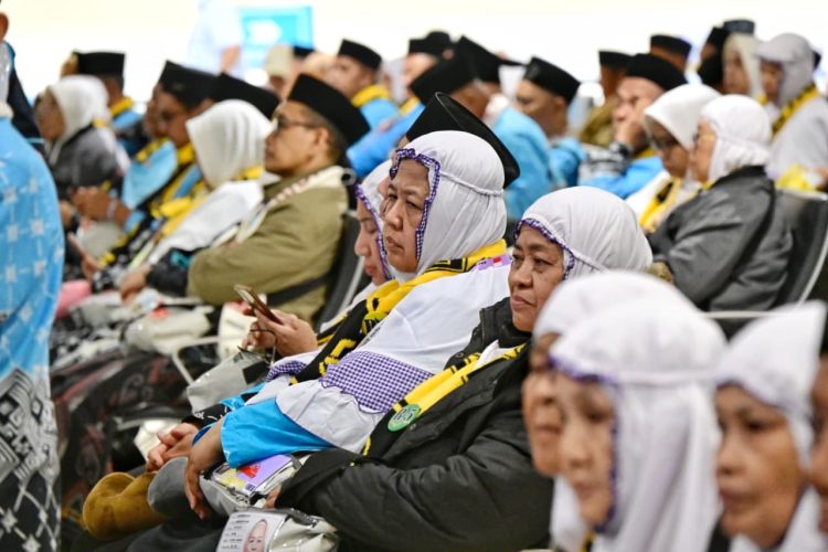 Jemaah hari Indonesia tahun 2026 kloter petama resmi berangkat ke Tanah Suci (Dok Kemenhub)