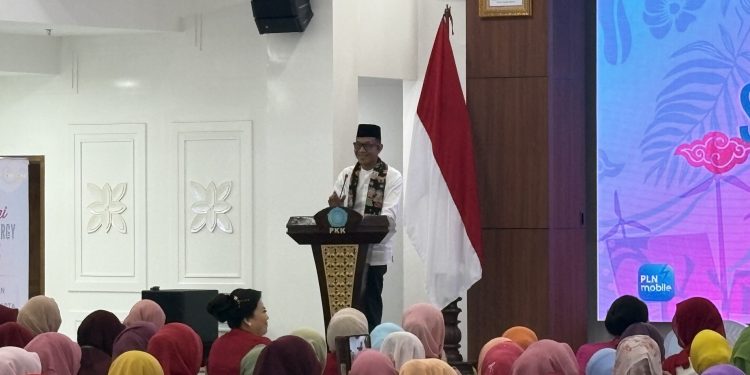 Hari Kartini, PLN Edukasi PKK dan Kenalkan PLN Mobile. (Dok: Mayzka)