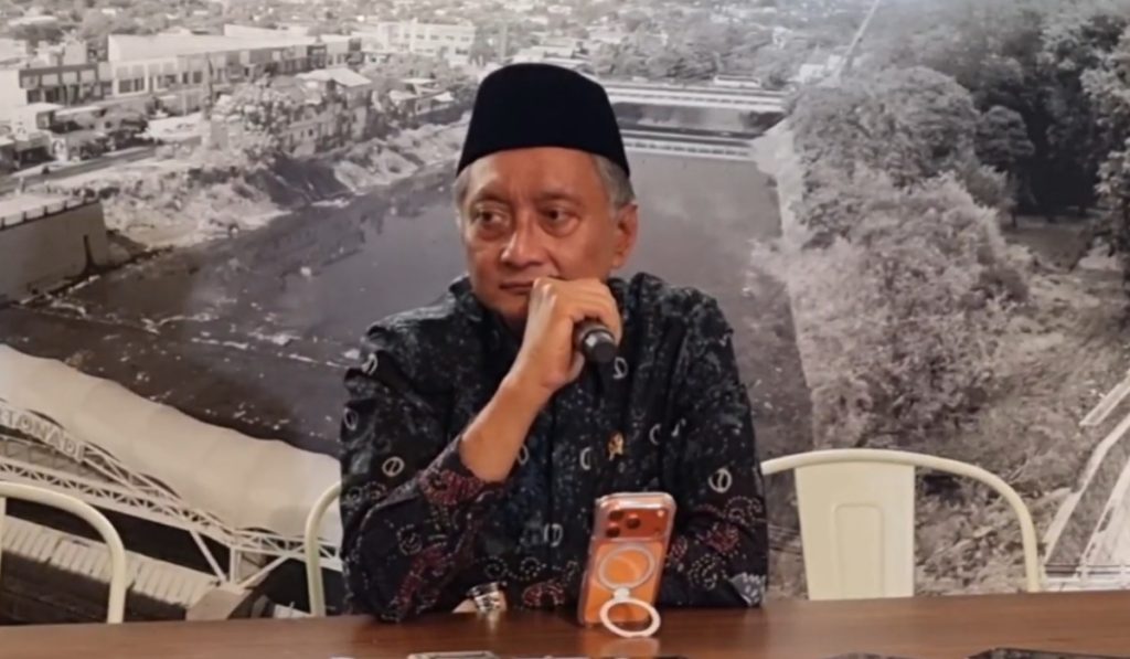 Menteri PU, Dody Hanggodo saat konferensi pers di kantor Kementerian PU, Jakarta Selatan, pada Jum'at (10/4/2026). (Ilham F/Suaranusantara)