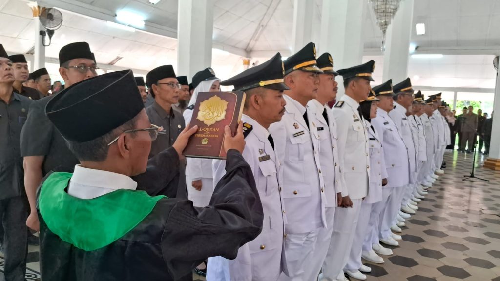 Sebanyak 192 pejabat Eselon III dan IV di Lebak dilantik.(Def/SuaraNusantara)