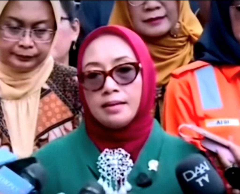Menteri Pemberdayaan Perempuan dan Perlindungan Anak, Arifah Fauzi
