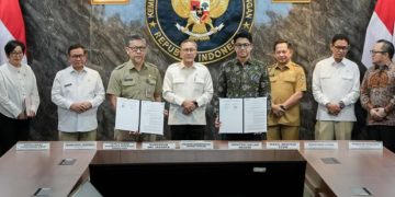 Gubernur DKI Jakarta Pramono Anung saat teken kerja sama dengan Danantara (Instagram @pramonoanungw)
