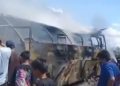 Kondisi bus ALS usai kecelakaan dengan truk tangki BBM pada Rabu 6 Mei 2026 (YouTube @radioelshinta)