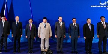 Saat Prabowo Tampil Beda dari Pemimpin ASEAN Lainnya, Setelan Jas Krem Terang Jadi Pilihan