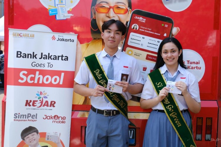 Pelajar SMAN 28 Jakarta saat mengikuti program KEJAR 2026 yang digelar Bank Jakarta bersama OJK/Foto Istimewa