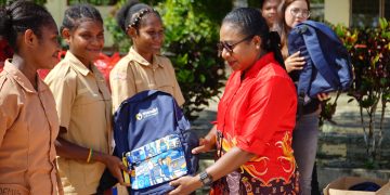 Wujudkan Generasi Unggul, Bank Mandiri Bagikan Ribuan Paket Buku melalui Mandiri Peduli Sekolah