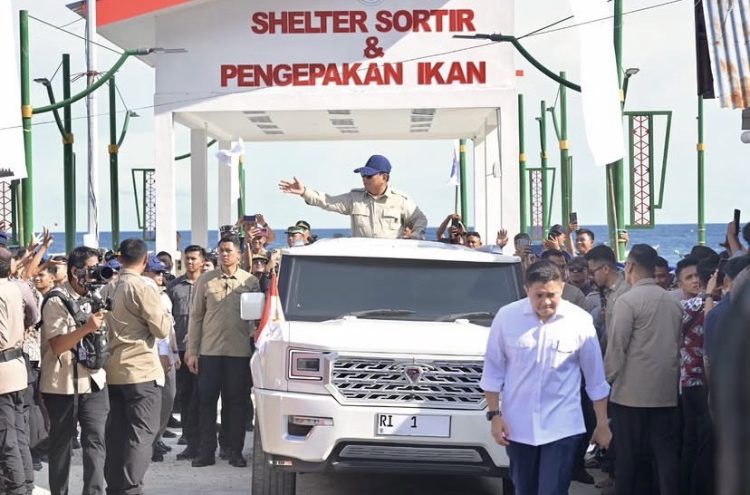 Presiden Prabowo Subianto mengunjungi Kampung Nelayan di Gorontalo (Dok IG Sekretariat Presiden)