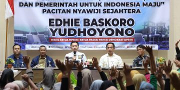 Ibas saat terima audiens dari buruh