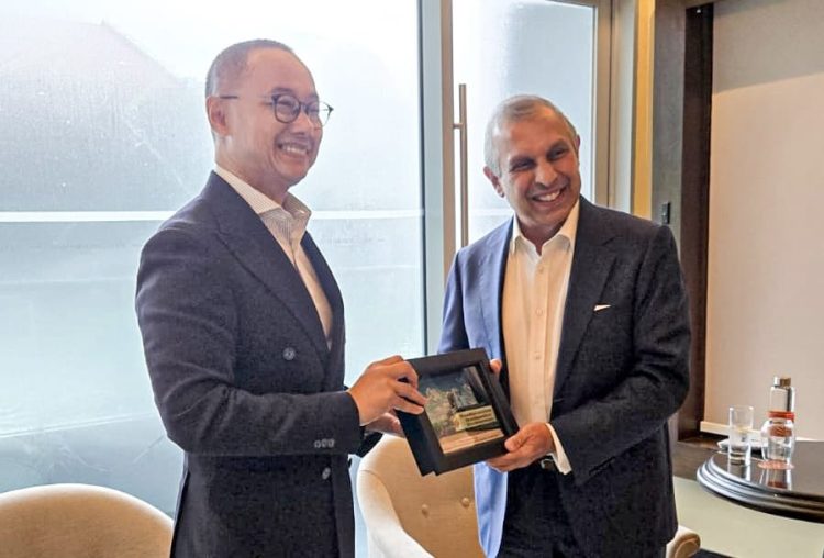 Eddy Soeparno bertemu dengan Kepala Kebijakan Internasional dan Tata Kelola Temasek Ashok Mirpuri.