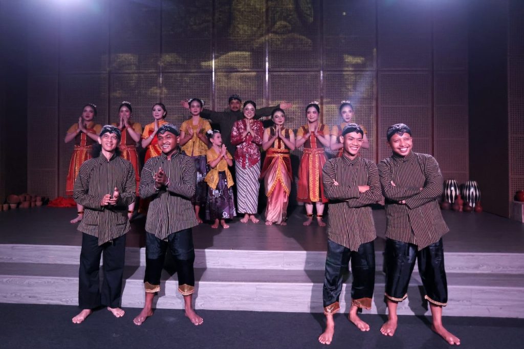 Galeri Indonesia Kaya hadirkan Tari Obah Gerabah dari Sanggar Seni Lemah Urip di Grand Mal Indonesia, Jakarta (suaranusantara.com)