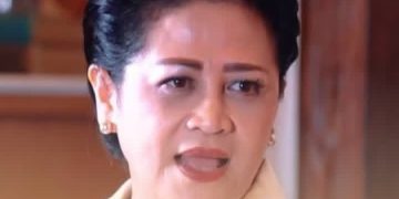 Connie Rahakundini Bakrie minta Seskab Teddy Indra Wijaya libur sementara waktu demi Presiden Prabowo bisa jalankan perannya sebagai Kepala Negara (Instagram @kicaurakyat.co)