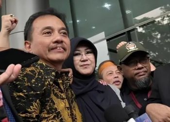 Roy Suryo dan dr Tifa tak ditahan Kejari Jaksel (Instagram @dayonemedia.id)