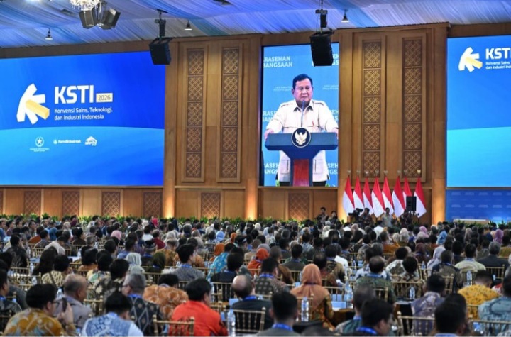 Presiden RI Prabowo Subianto saat bicara mengenai RI masih impor gandum acara Sarasehan Kebangsaan Konvensi Sains, Teknologi, dan Industri Indonesia (KSTI) di JCC Senayan, Jakarta, Jumat 26 Juni 2026 (Instagram @kemensetneg.ri)