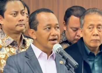 Menteri ESDM Bahlil Lahadalia umumkan pemerintah resmi turunkan harga gas industri cegah PhK (Instagram @melangkahdaritimur)