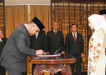 Dilantik Ketua MPR RI Sebagai Anggota MPR Pengganti Antar Waktu, Adela Kanasya Adies Ucapkan Sumpah Jabatan