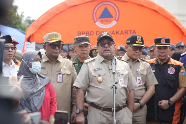 Wakil Gubernur DKI Jakarta, Rano Karno usai tinjau lokasi kebakaran di Kemayoran (Dok Pemprov DKI)