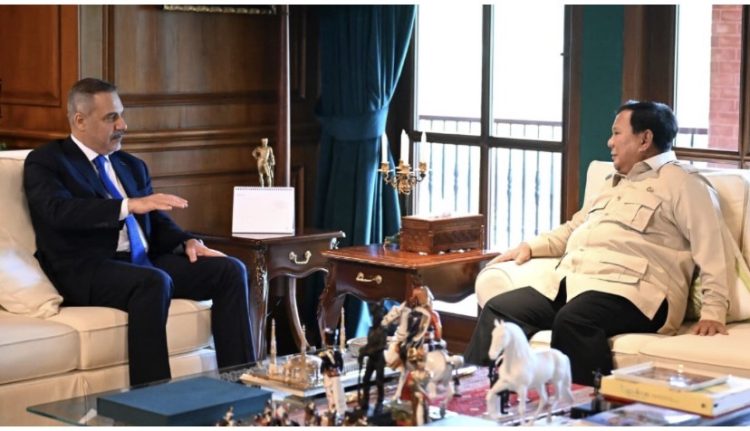 Presiden Prabowo Subianto menerima kunjungan Menlu Türkiye, Hakan Fidan di Hambalang (Dok Situs Presiden RI)