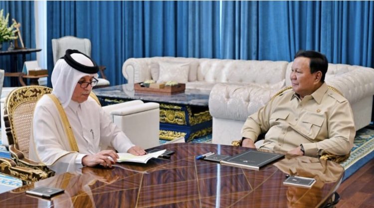 Presiden Prabowo Subianto menerima kunjungan kehormatan dari Menteri Negara Urusan Luar Negeri Qatar, Sultan bin Saad Al-Muraikhi (Dok BPMI Setpres)