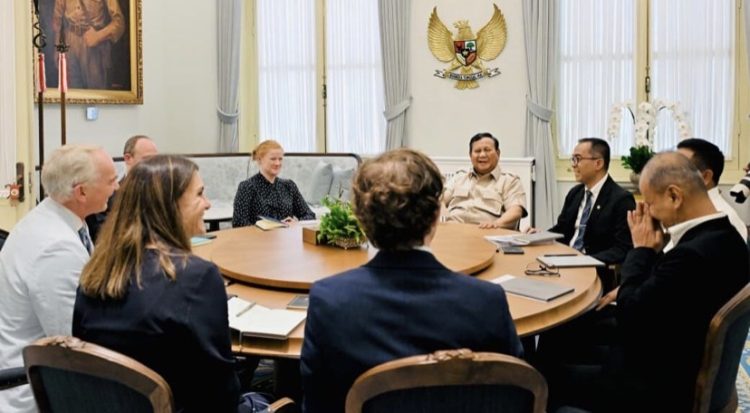 Presiden Prabowo Subianto bertemu dengan delegasi Imperial College London di Istana Merdeka, Jakarta, Senin (22/6/2026). (Dok BPMI Setpres)