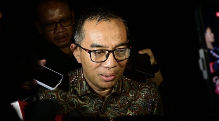 Menteri Pendidikan Tinggi, Sains, dan Teknologi (Mendiktisaintek) Brian Yuliarto usai bertemu Presiden Prabowo Subianto di Istana (Dok BPMI Setpres)