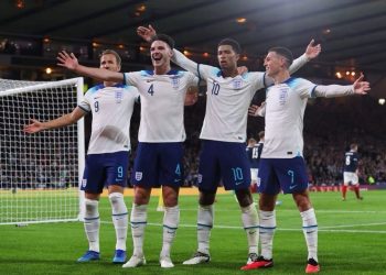 Inggris vs Kosta Rika