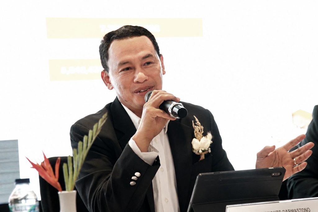 Direktur Utama SAPX Express sekaligus Ketua Umum Dewan Pimpinan Pusat Budiyanto Darmastono saat pemaparan RUPS di Jakarta (suaranusantara.com)