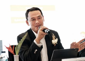 Direktur Utama SAPX Express sekaligus Ketua Umum Dewan Pimpinan Pusat Budiyanto Darmastono saat pemaparan RUPS di Jakarta (suaranusantara.com)