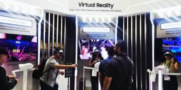 Tembus 40.000 Nit, Layar OLED Baru Samsung Tetap Jelas meski di Bawah Sinar Matahari